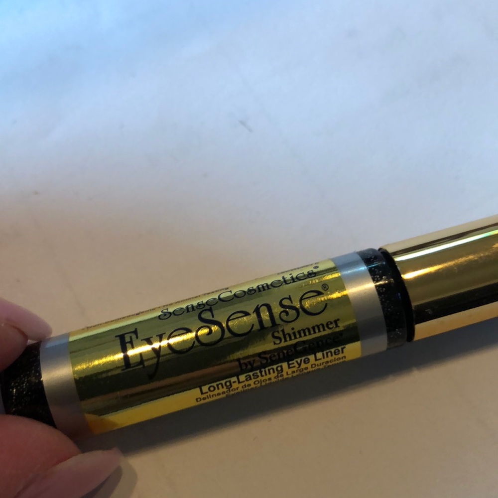 EyeSense shimmer eyeliner